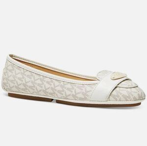 MICHAEL KORS Women's MK Plate Slip-On Moccasin Flats In Vanilla Cream Sz 7.5 NEW